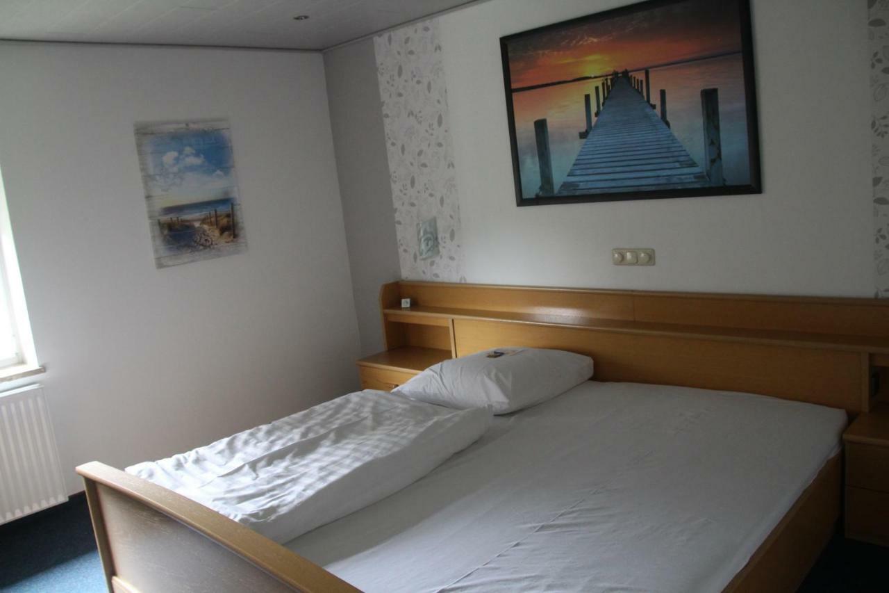 Pension Zum Waldblick Windbergen Bagian luar foto